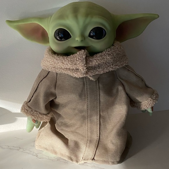 Din Grogu Baby Yoda Disney Mandalorian Plushie - Picture 1 of 4